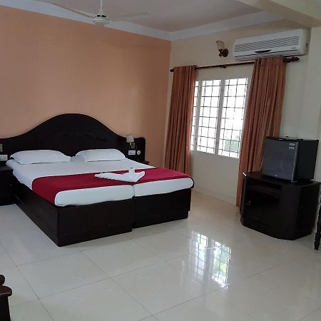 Casa Linda Hotel Kochi Buitenkant foto