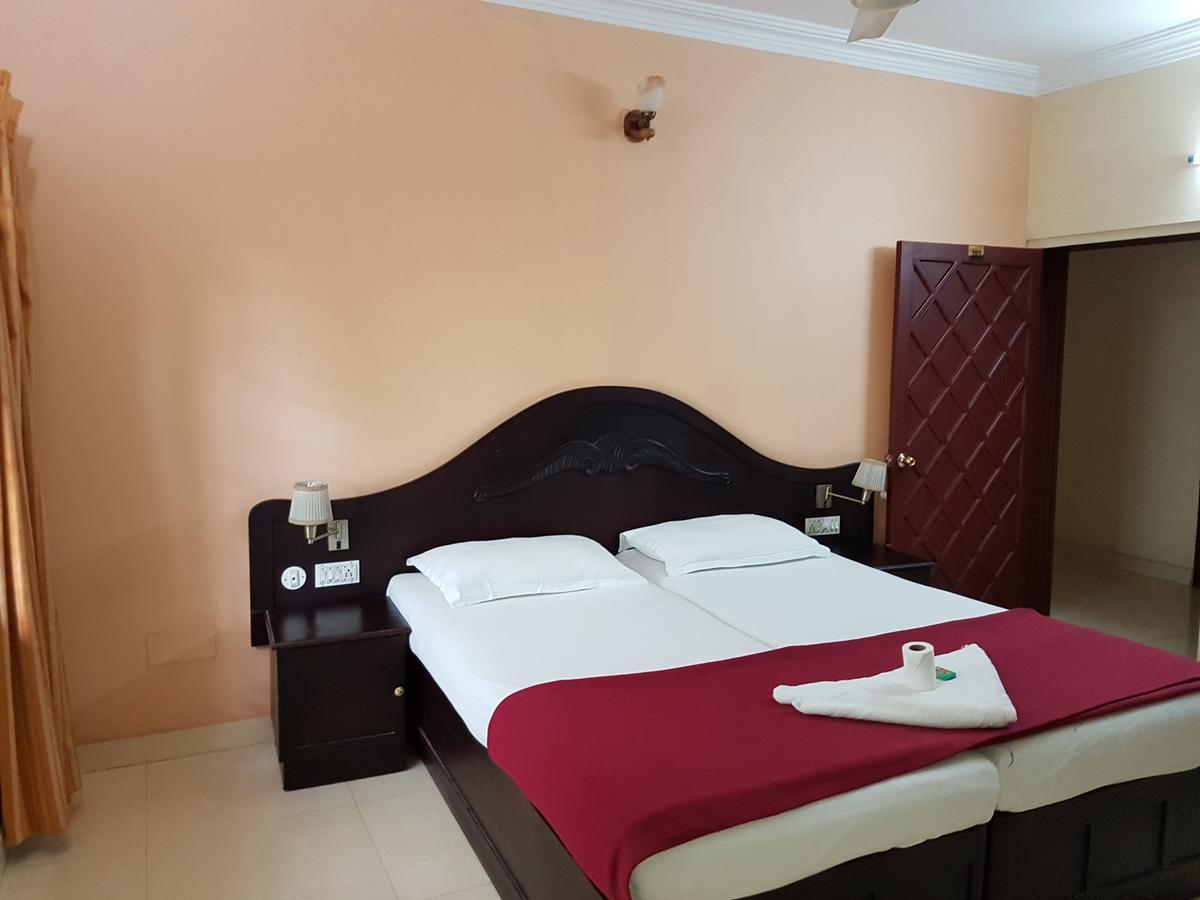 Casa Linda Hotel Kochi Buitenkant foto