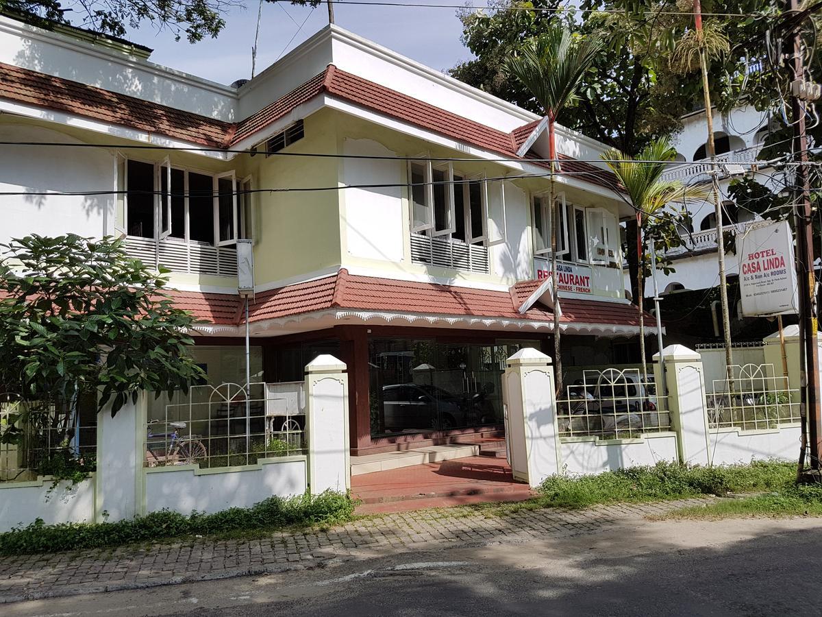 Casa Linda Hotel Kochi Buitenkant foto