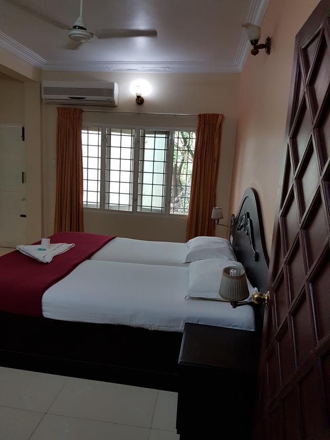 Casa Linda Hotel Kochi Buitenkant foto